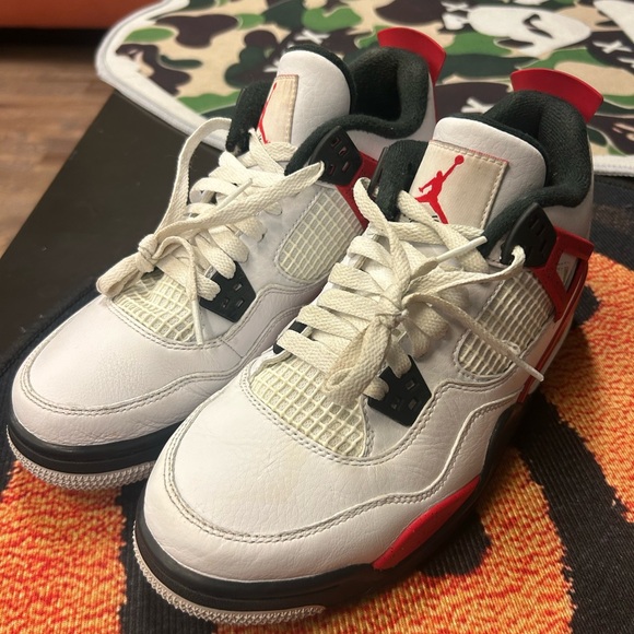 Jordan 4 red and white size 7Y - Picture 1 of 6